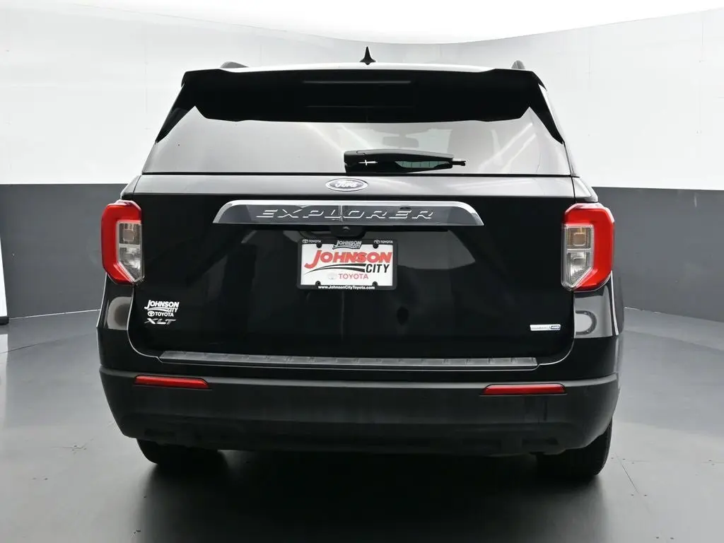 2020 Ford Explorer XLT photo 3