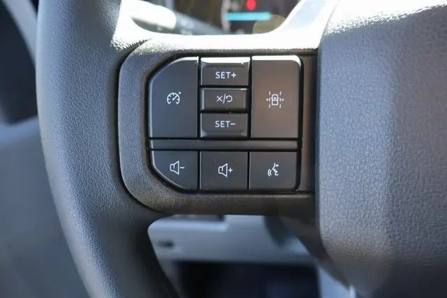 2026 Ford F-550 photo 19