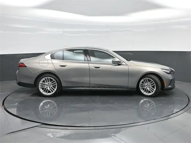2024 Bmw 530i 530i xDrive photo 4