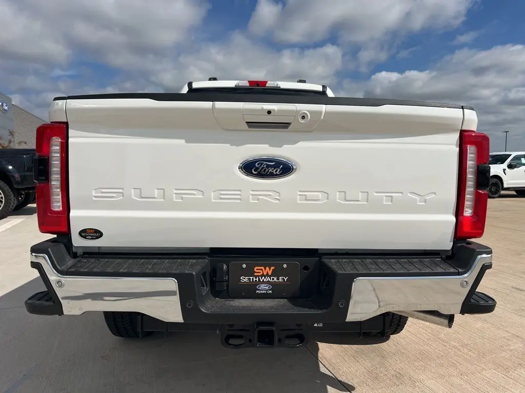 2026 Ford F-250 photo 7