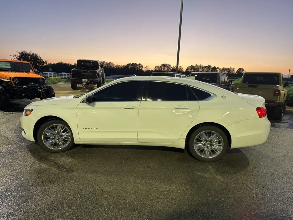 2017 Chevrolet Impala photo 6