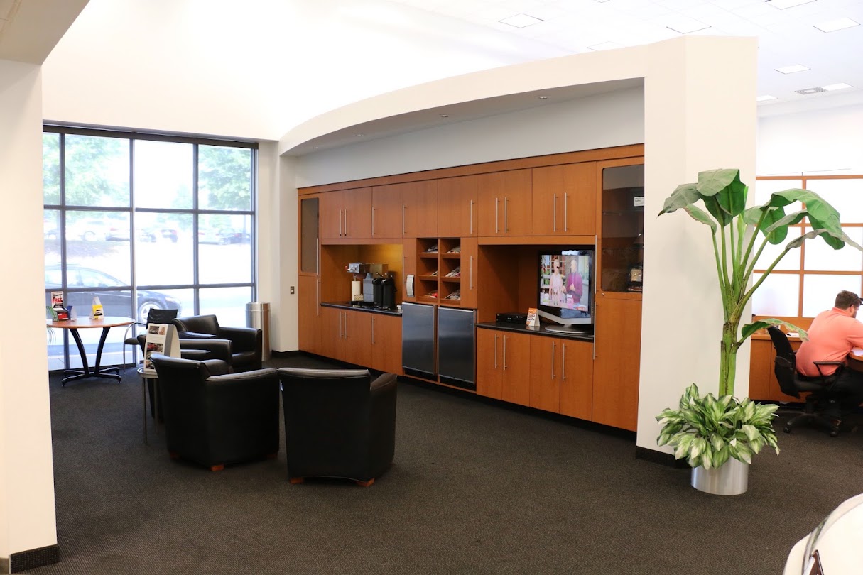 Acura Service Waiting Room