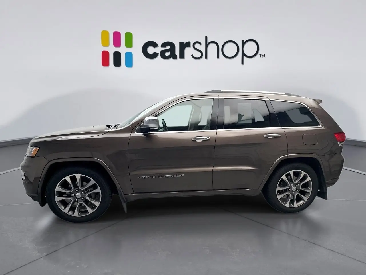 2018 Jeep Grand Cherokee Overland photo 2