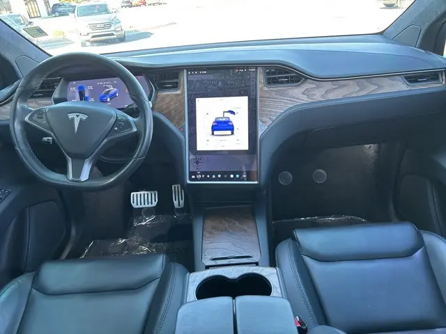 2020 Tesla Model X Long Range photo 13