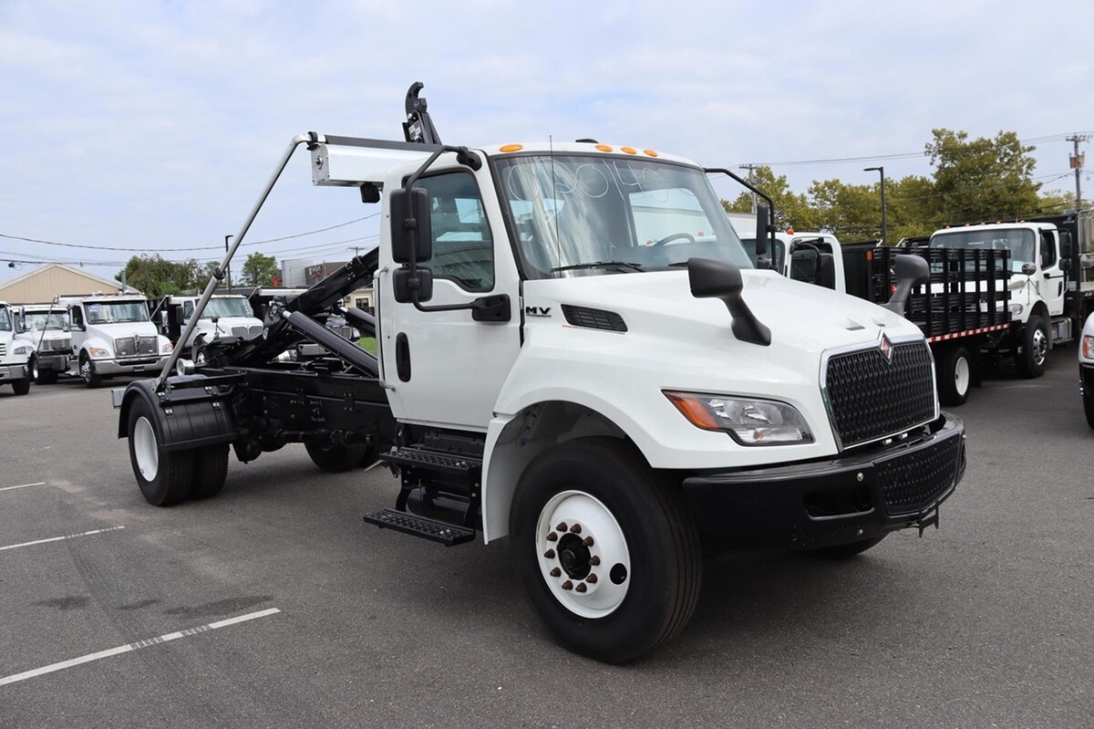 2025 International MV607