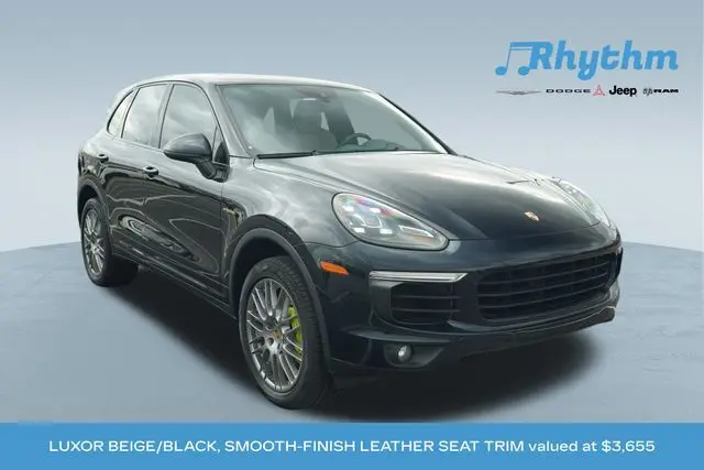 2016 Porsche Cayenne S E-Hybrid's photo