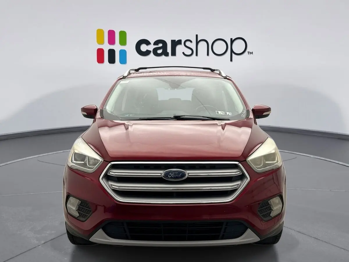 2017 Ford Escape Titanium photo 4