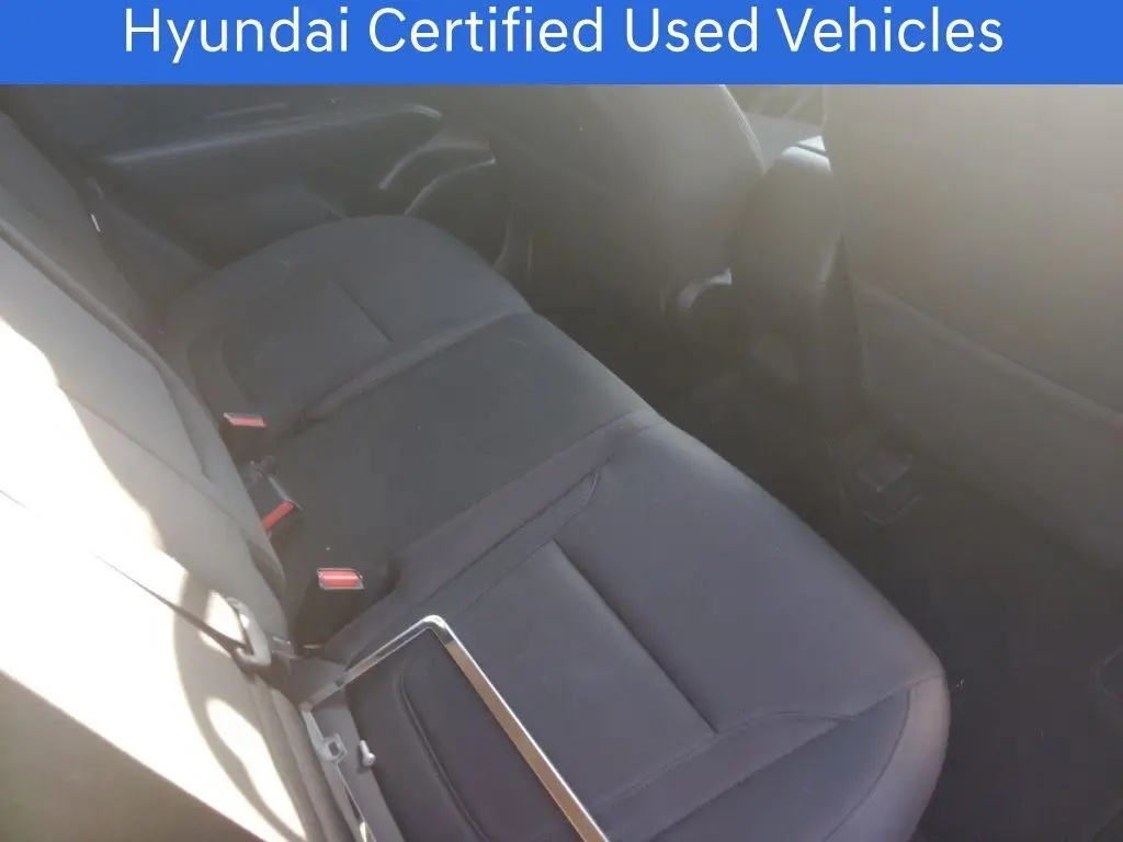 2022 Hyundai Tucson SE photo 8
