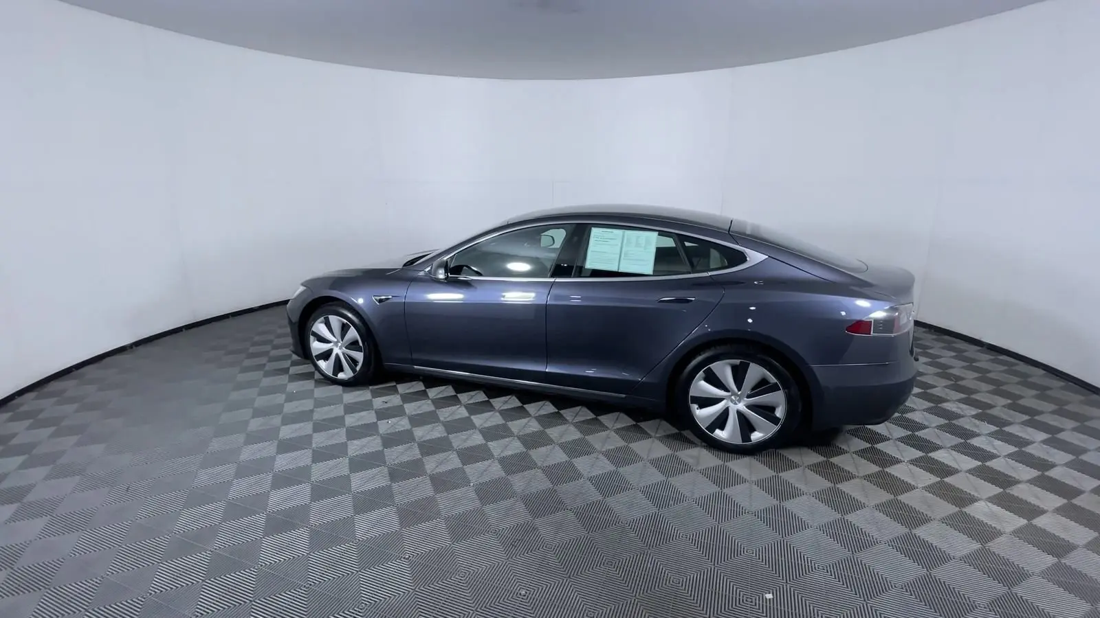 2021 Tesla Model S Long Range Plus photo 6