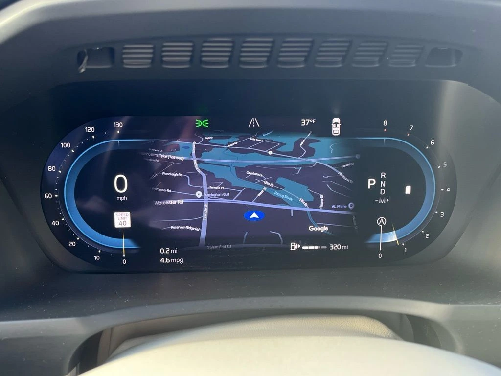 2025 Volvo - image 14