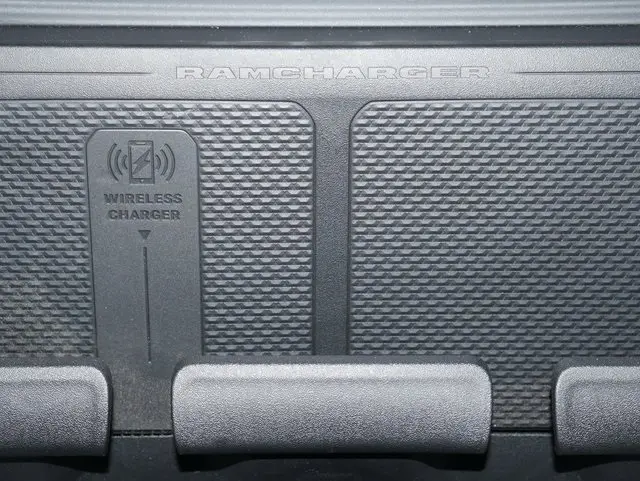 2025 Ram 1500 Big Horn Lone Star photo 3