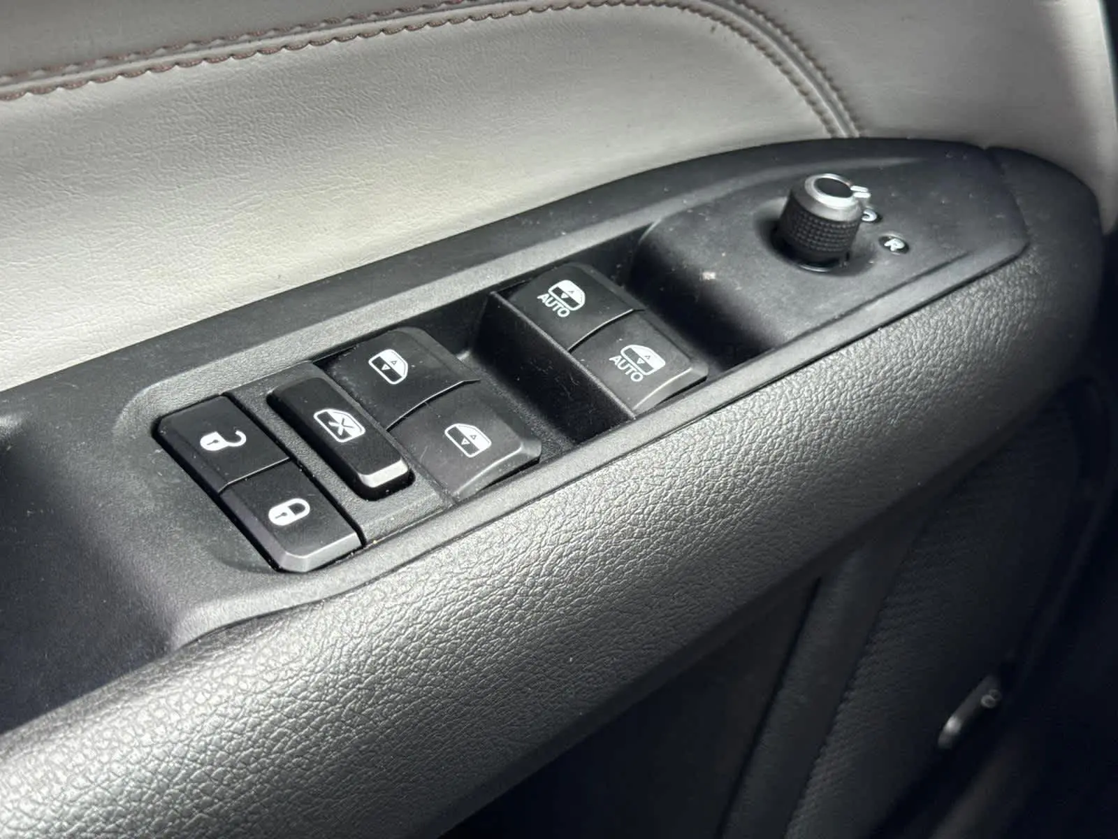 2023 Jeep Compass Limited photo 22
