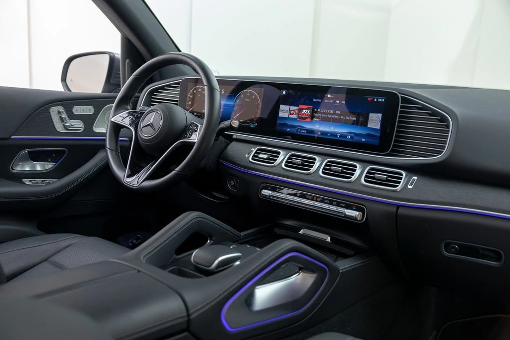 2025 Mercedes-Benz GLE GLE450 - Photo 19