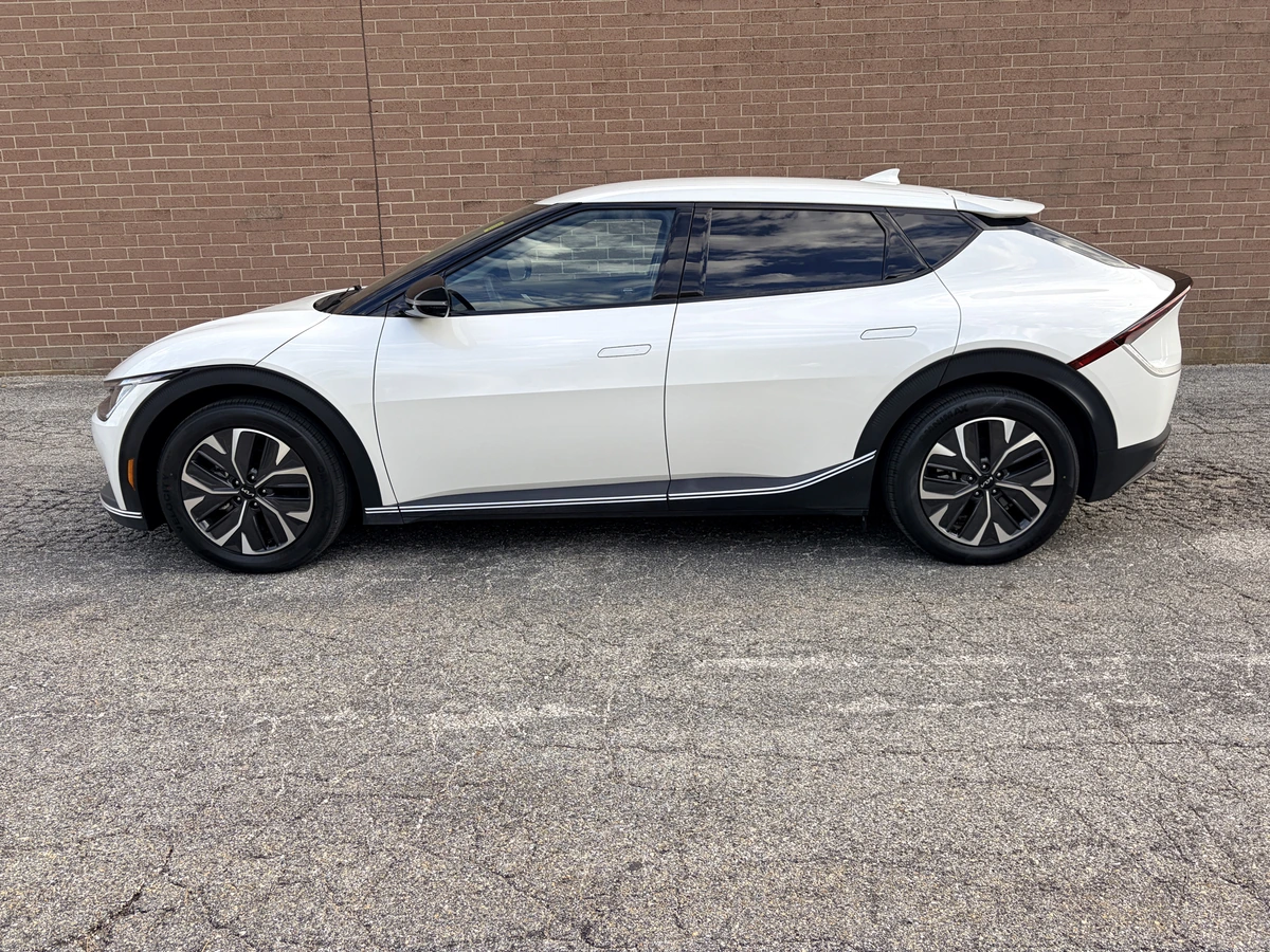 Used 2024 Kia EV6 Light L/R with VIN KNDC3DLC0R5203956 for sale in Merriam, KS