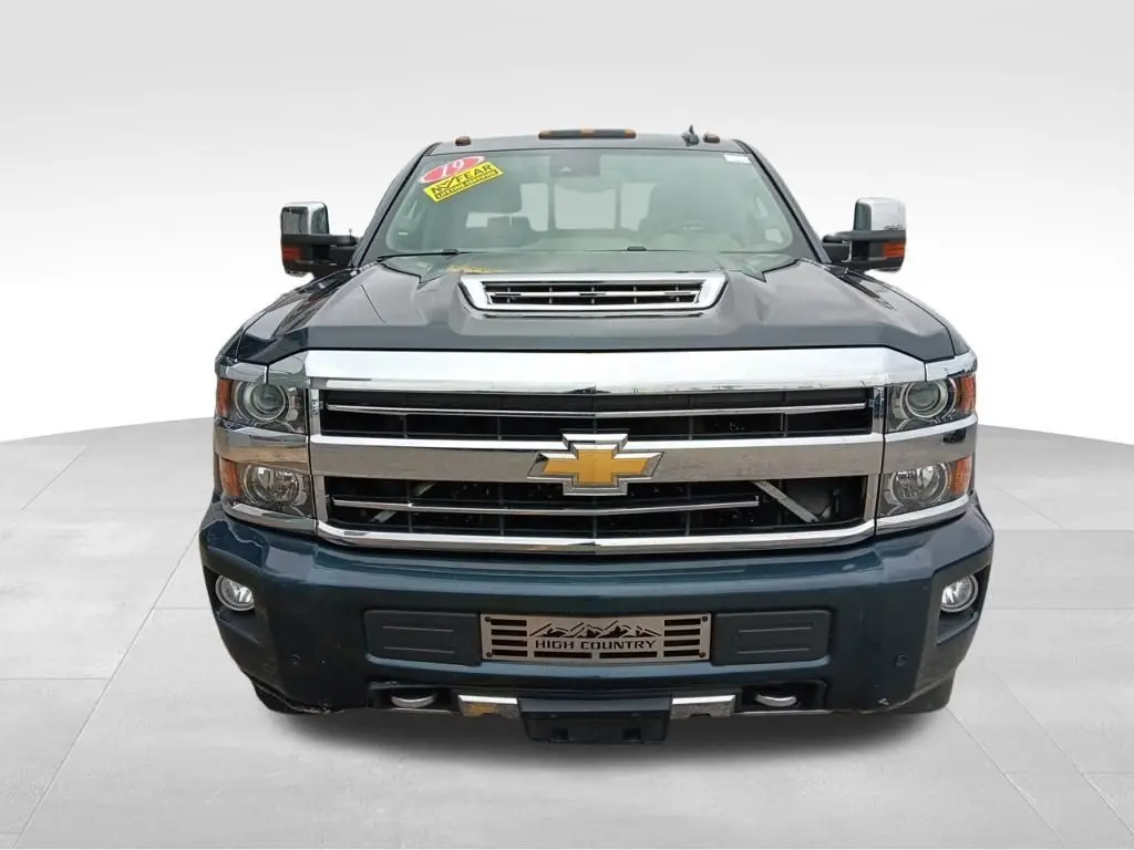 Used 2019 Chevrolet Silverado 2500HD High Country with VIN 1GC1KUEYXKF167146 for sale in Macomb, IL