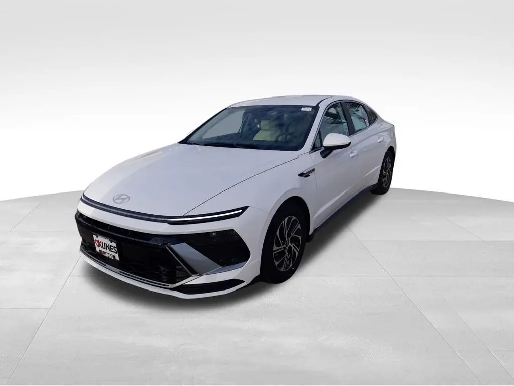 2026 Hyundai Sonata Blue photo 3