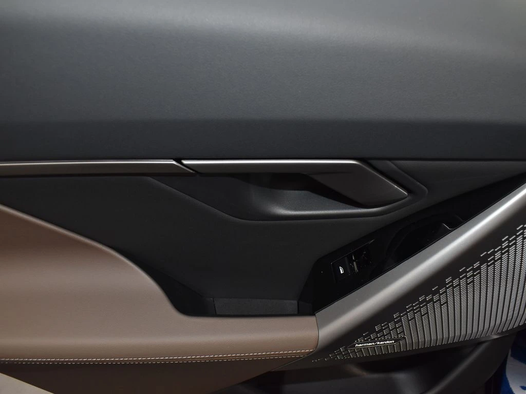 2026 BMW 5 Series 530i - Photo 14
