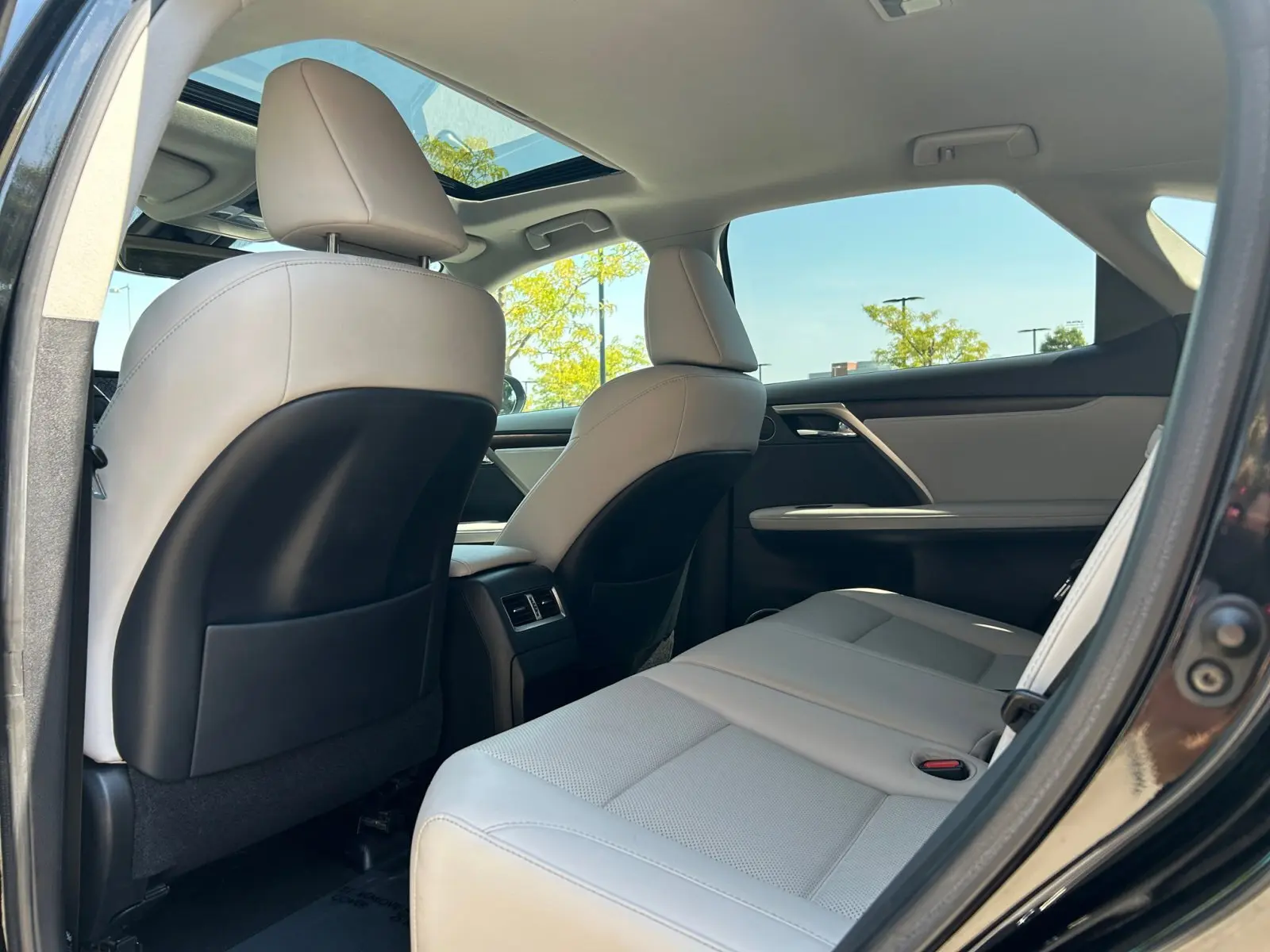 2020 Lexus RX 350 Premium AWD photo 17