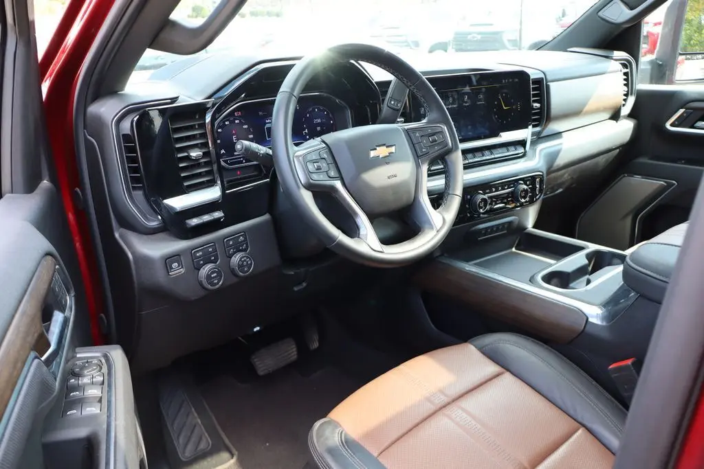 2025 Chevrolet Silverado 2500HD High Country photo 16