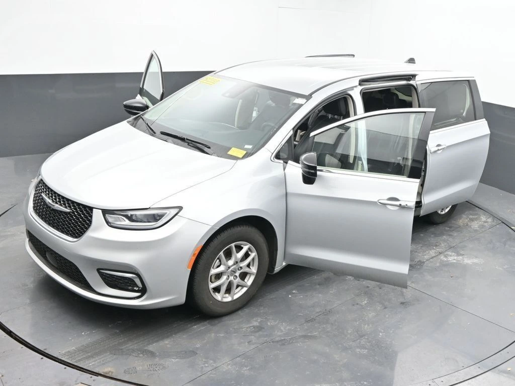 2024 Chrysler Pacifica Touring L - Photo 63