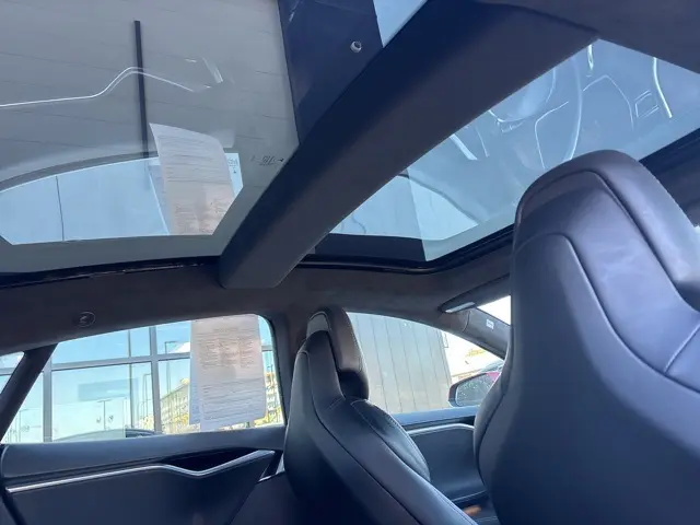 2017 Tesla Model S 100D photo 15