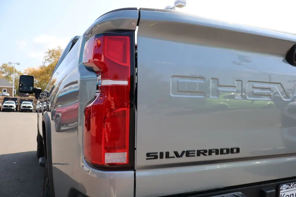 2026 Chevrolet Silverado 3500HD LT photo 31