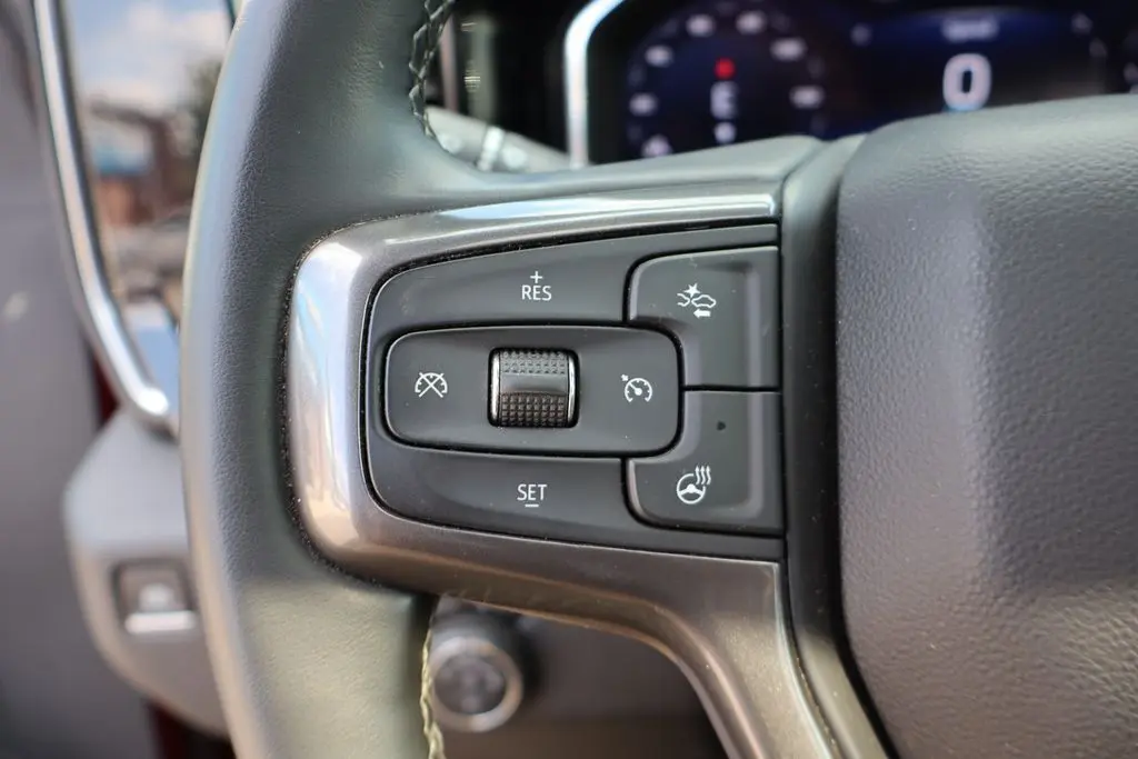 2025 Chevrolet Silverado 2500HD High Country photo 18