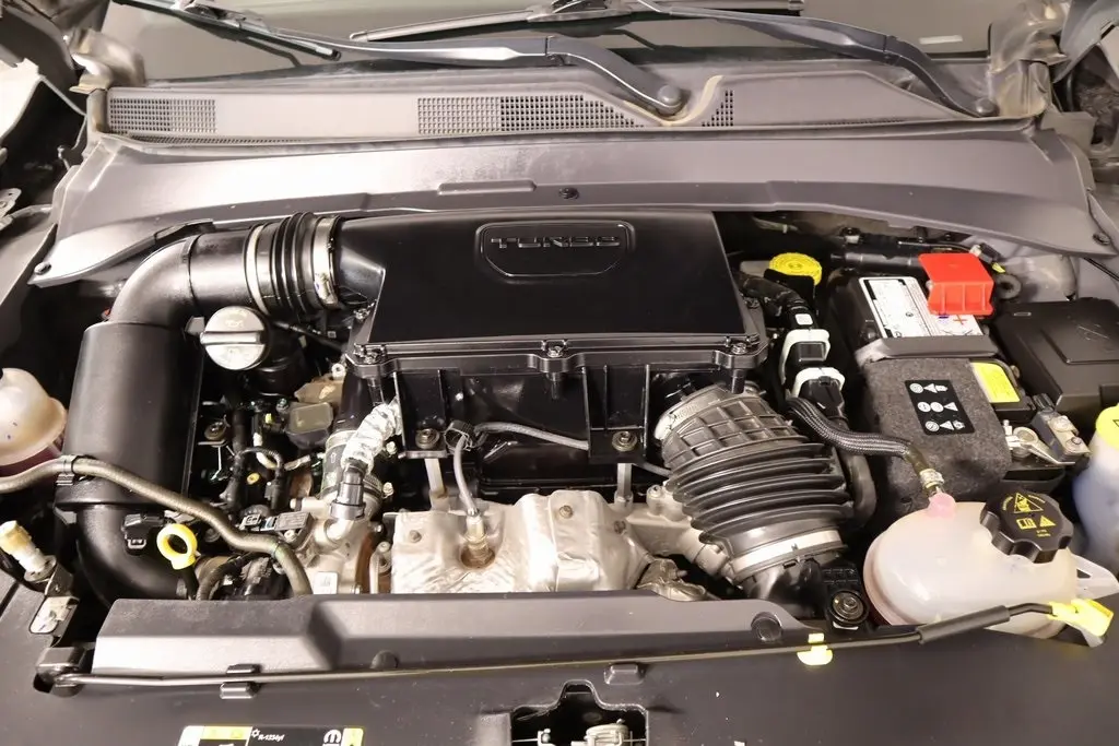 2024 Jeep Compass Latitude Lux photo 17