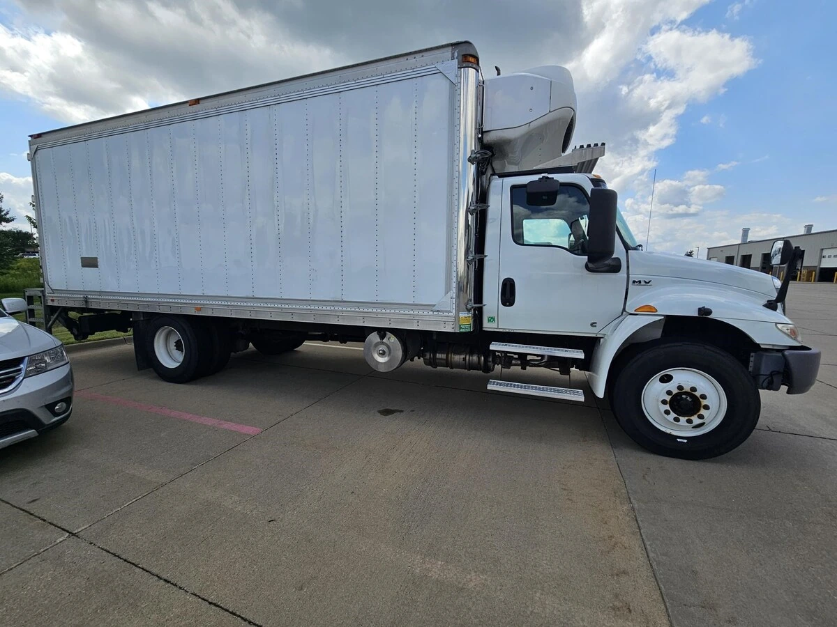 2020 International MV in Cedar Rapids, IA — photo 4
