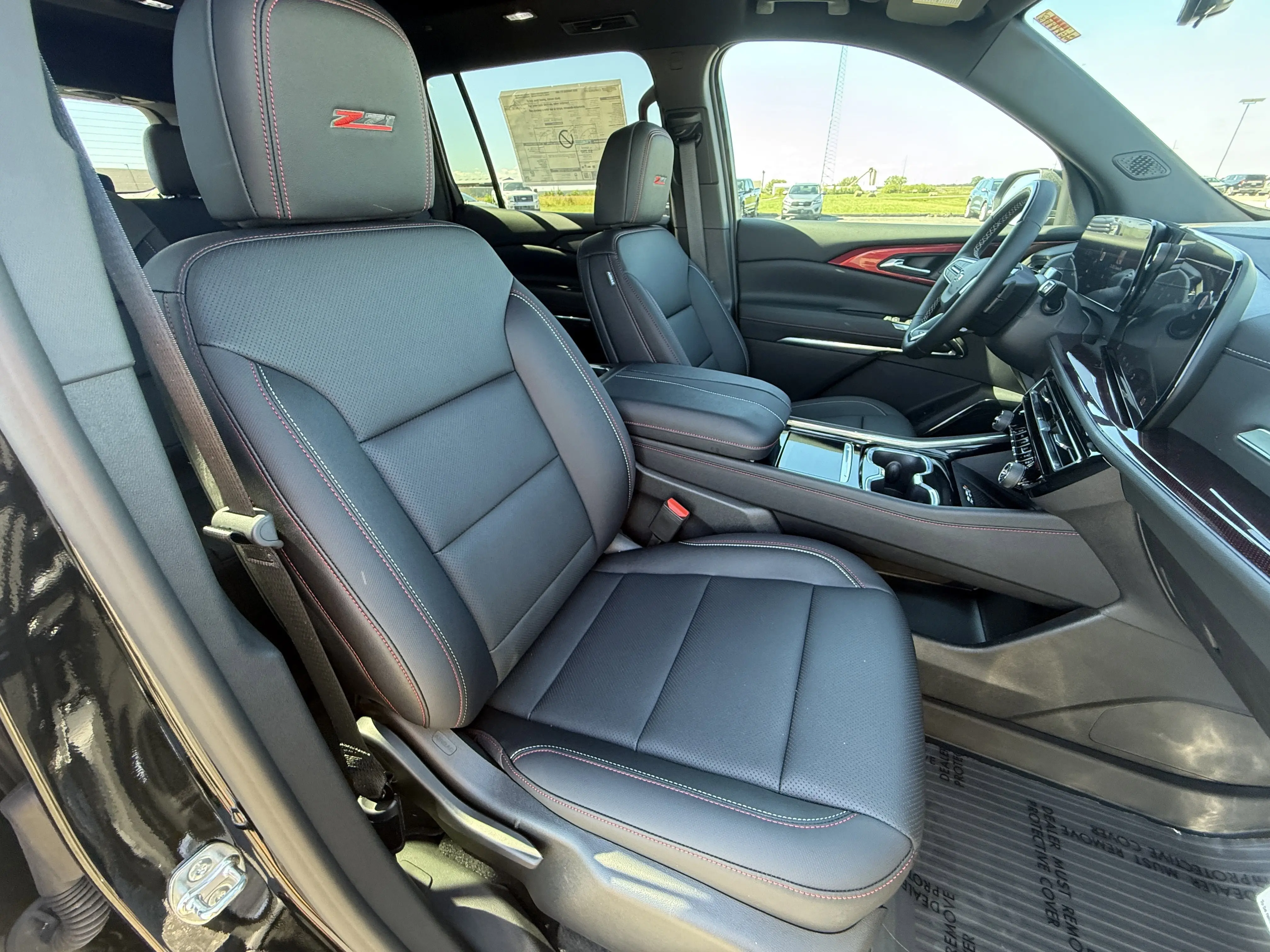 2026 Chevrolet Traverse Z71 photo 11