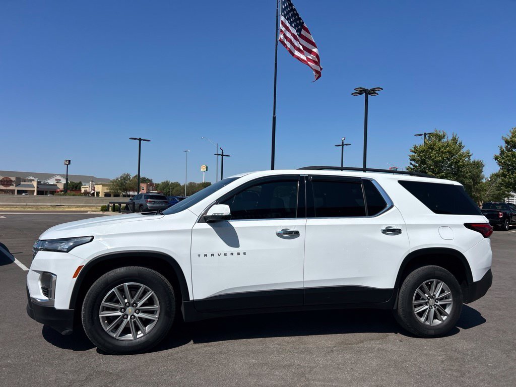 2022 Chevrolet Traverse LT Leather