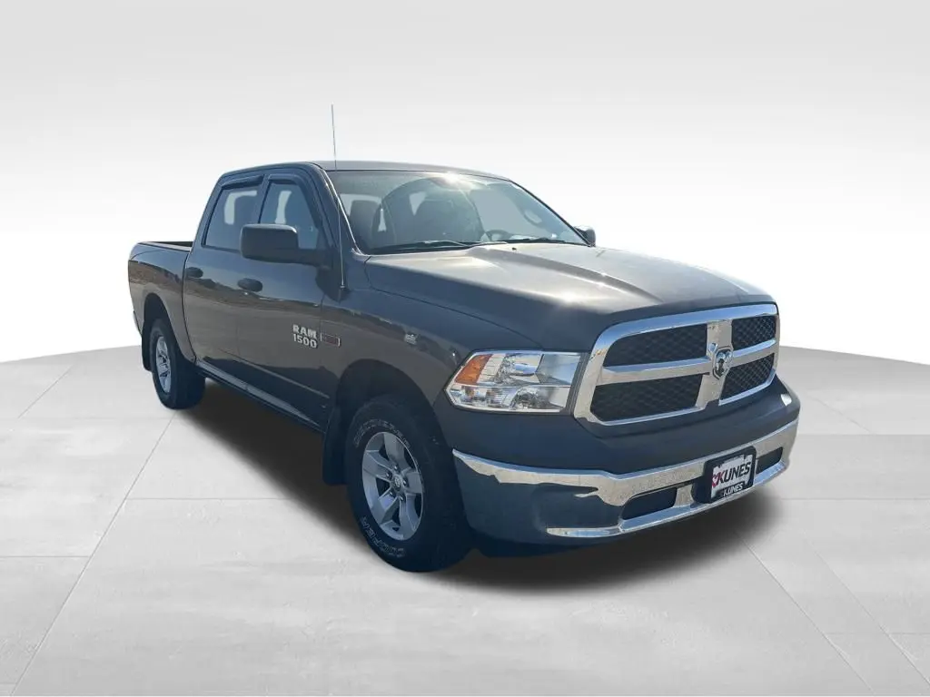 2018 Ram 1500 Tradesman photo 3