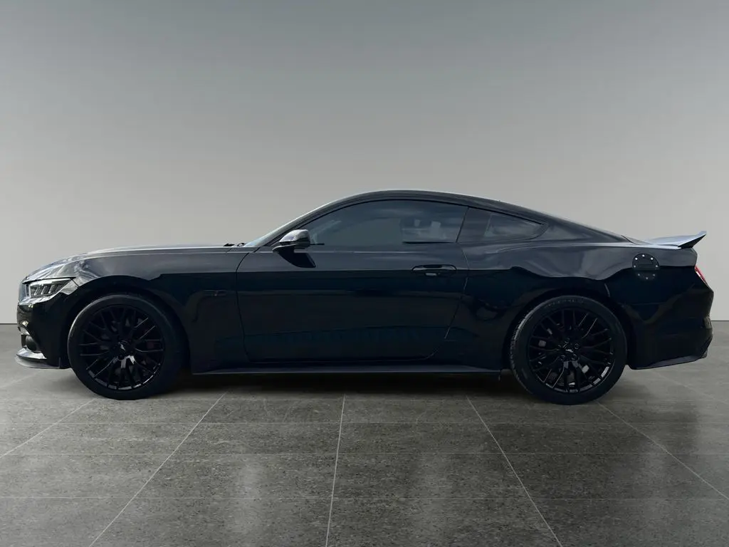 2017 Ford Mustang GT Premium photo 4
