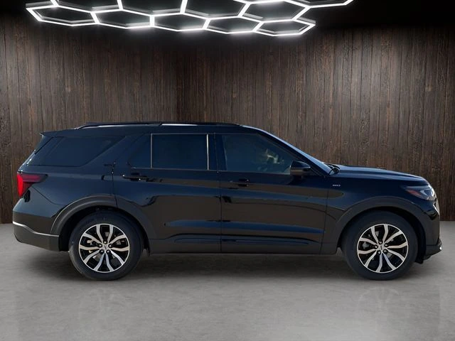 2025 Ford Explorer ST-Line - Photo 8