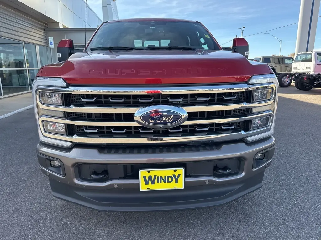 2023 Ford F-250 photo 3