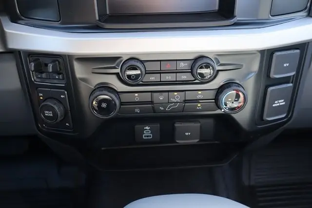 2026 Ford F-550 photo 7