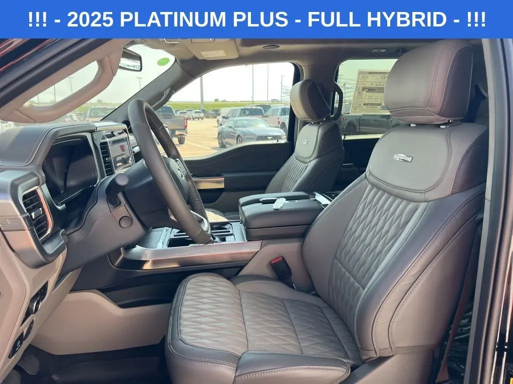 2025 Ford F-150 Platinum photo 13