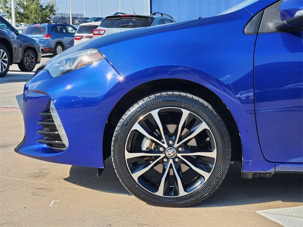 2019 Toyota Corolla L photo 5