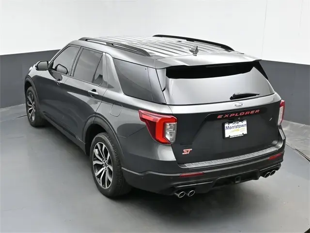 2020 Ford Explorer ST photo 23