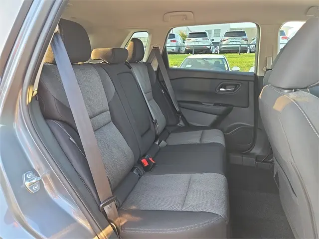 2026 Nissan Rogue SV photo 13