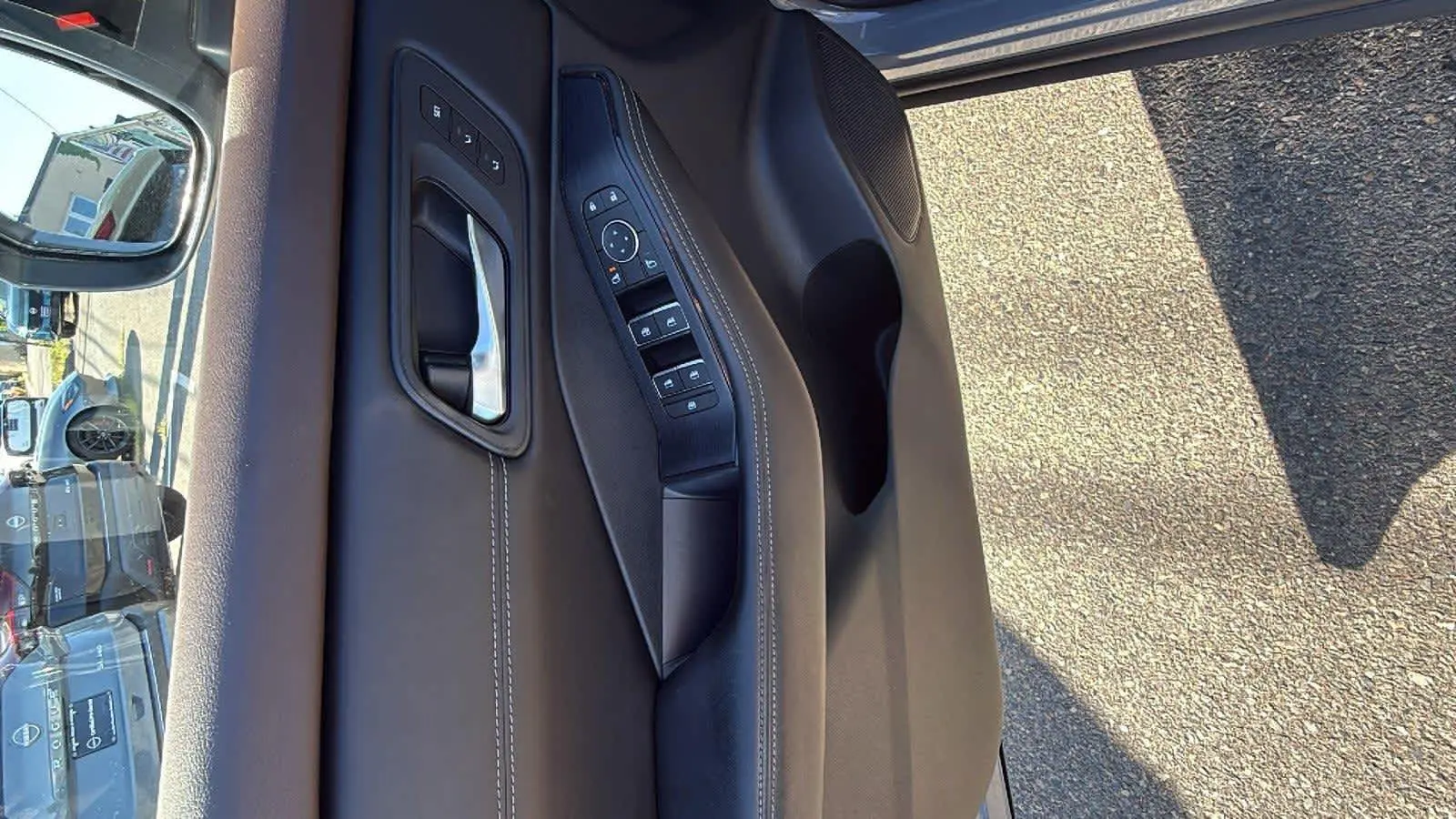 2022 Nissan Rogue SL photo 9