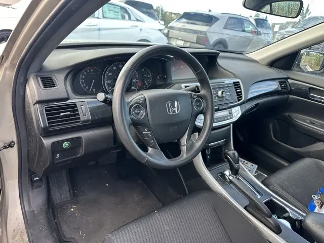 2015 Honda Accord Sport photo 11