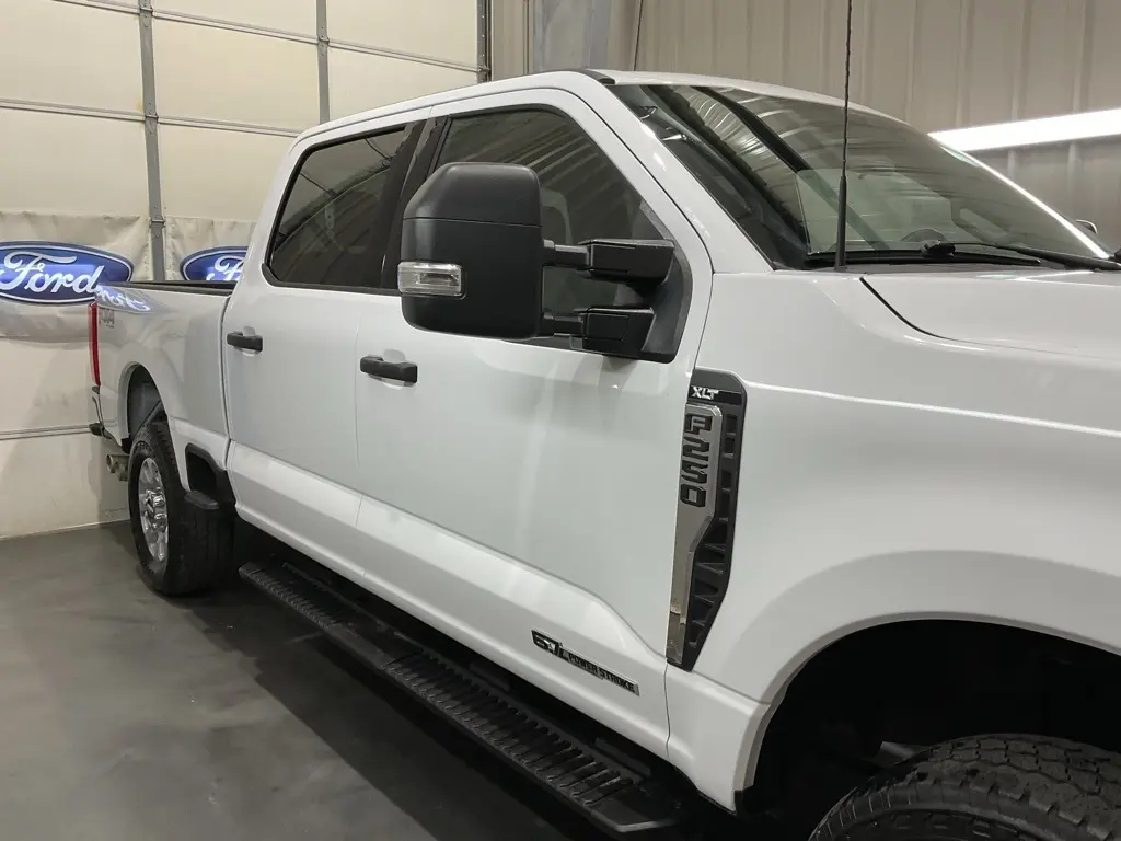 2024 Ford F-250 photo 4