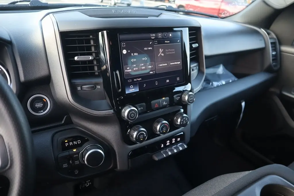2025 Ram 1500 Tradesman photo 5