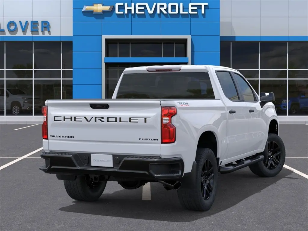 2026 Chevrolet Silverado 1500 Custom Trail Boss photo 3