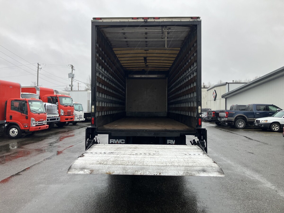 2019 Hino 268 in Portland, OR — photo 4