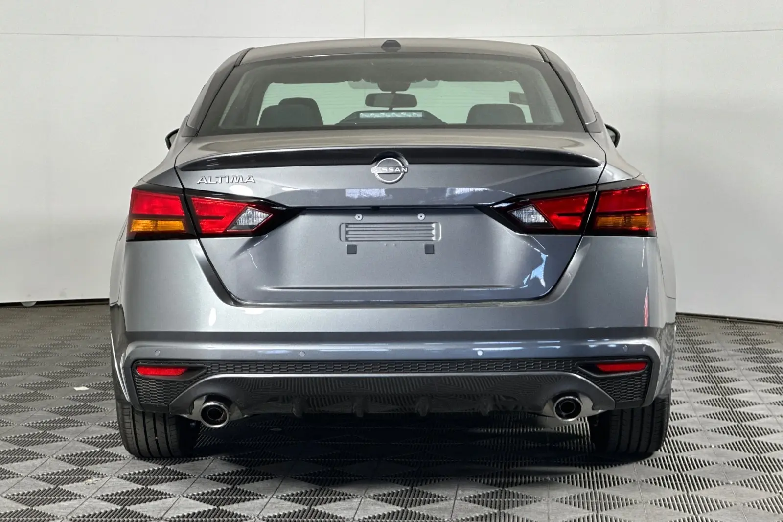 2025 Nissan Altima 2.5 SV photo 2