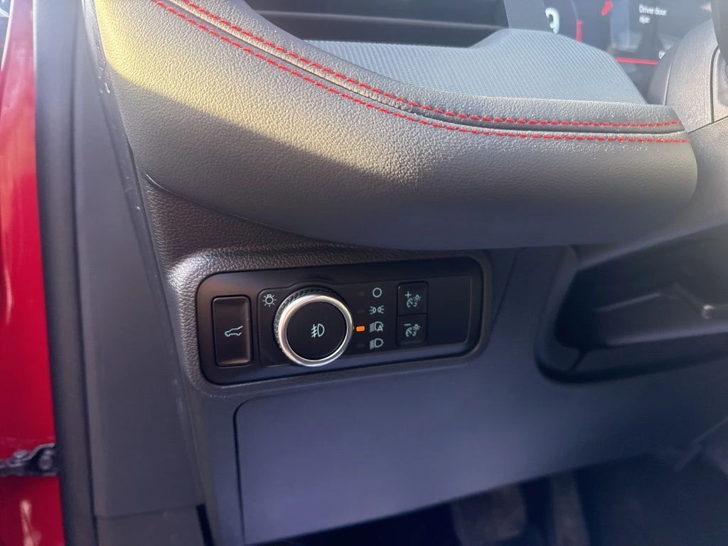2026 Ford Explorer ST-Line - Photo 15