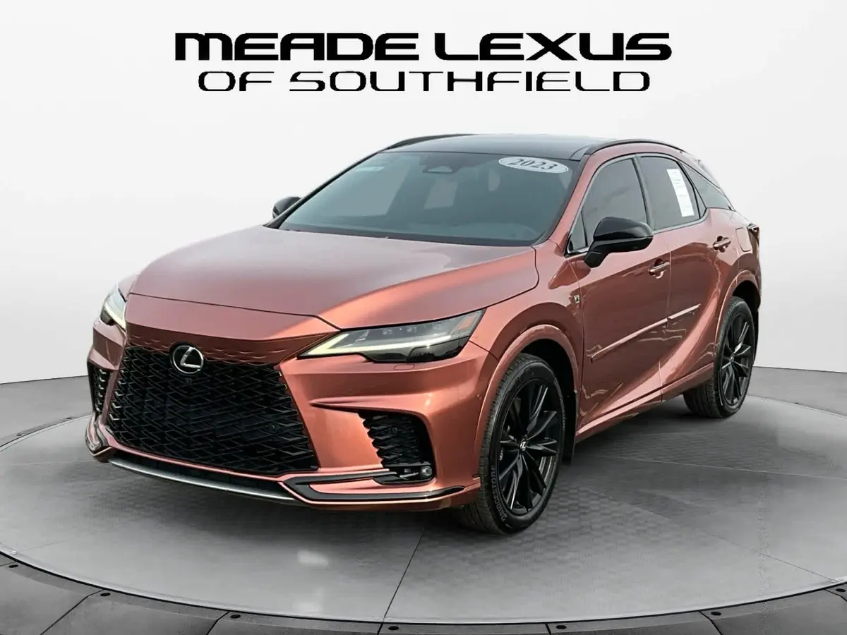 2023 Lexus RX Hybrid 500h's photo