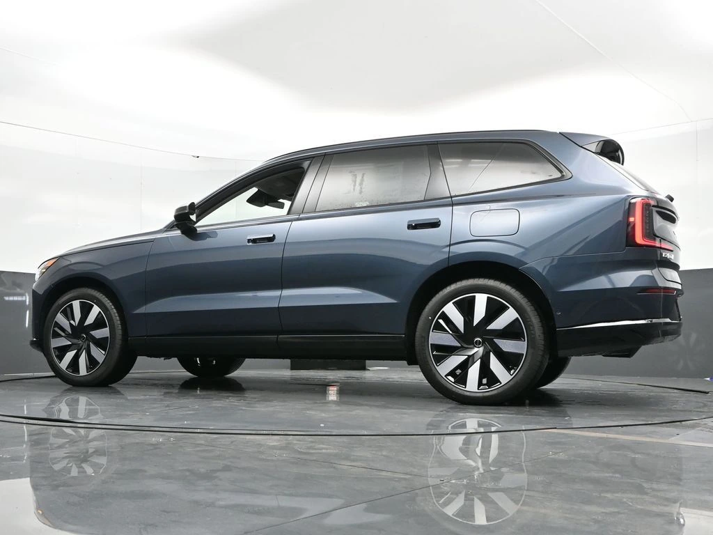 2025 Volvo EX90 Ultra - Photo 38